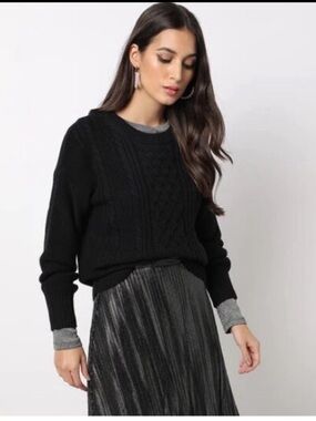 GAP Classic Fisherman Cable Knit Crewneck Sweater